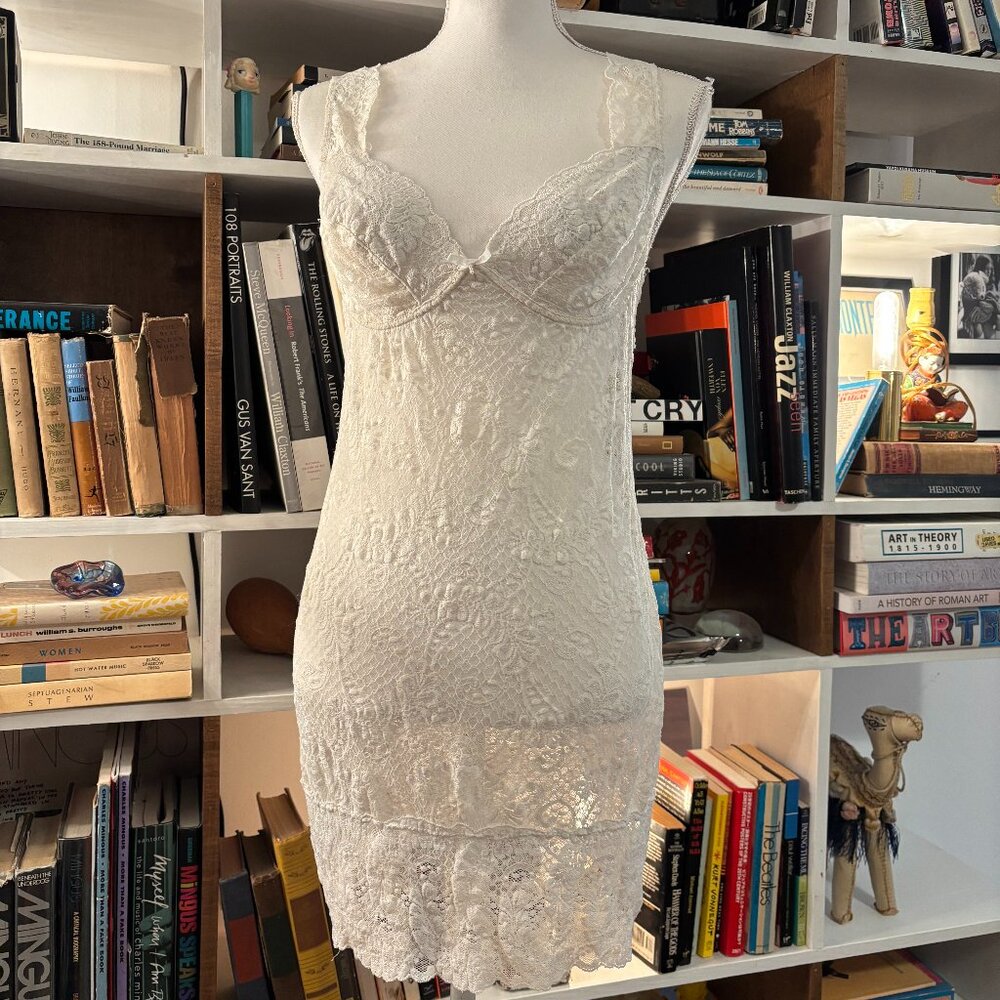 1980s yessica lace dress